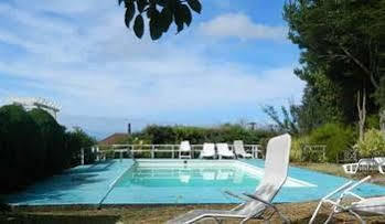 Lodge Lomas Del *